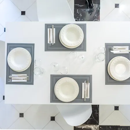 Casa Torlonia Luxury דירה *